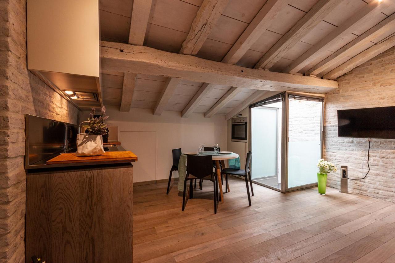 Smeraldo Suite - Smart Holiday Mantova Luaran gambar